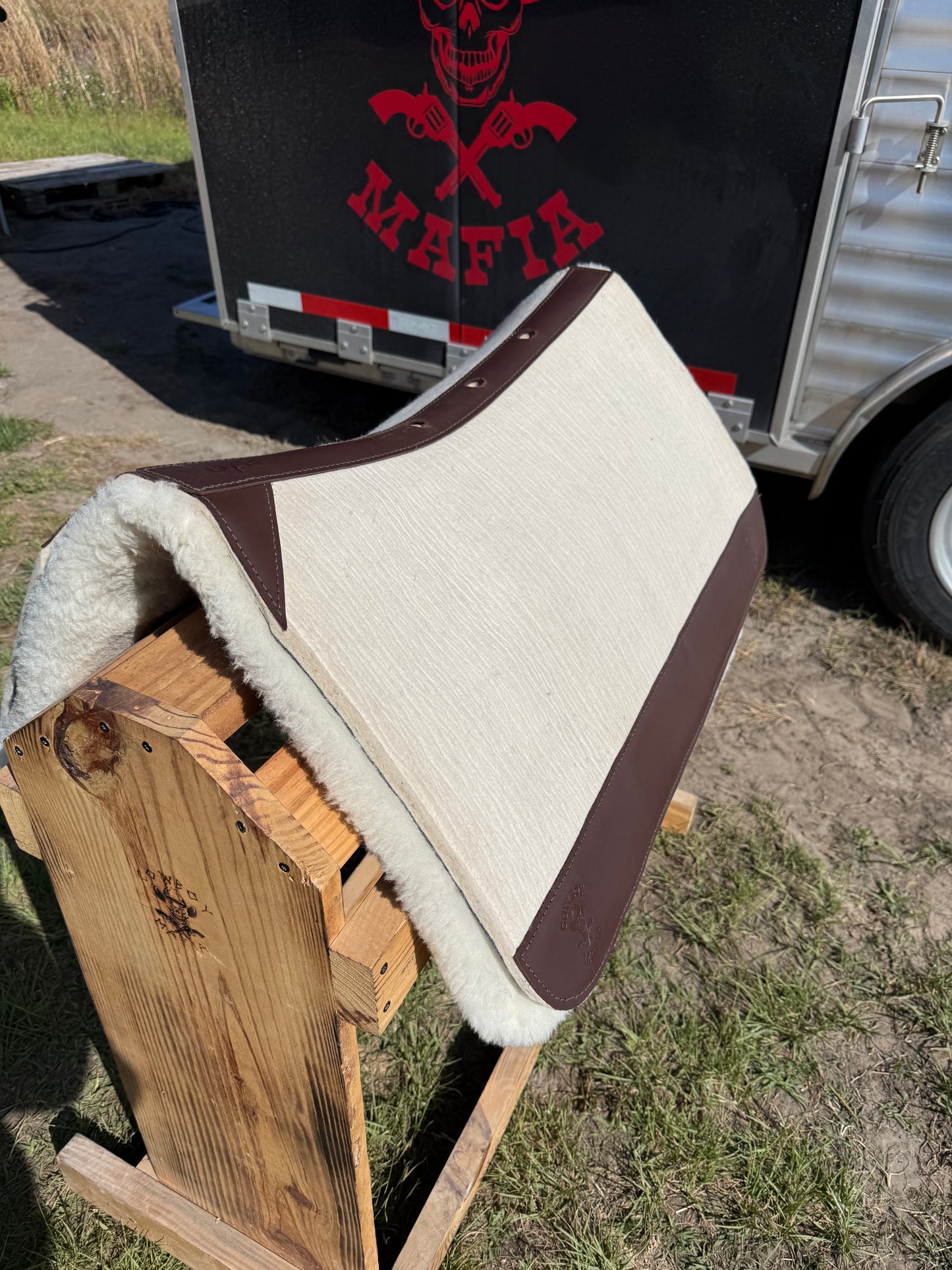 Team Roping Saddle Pad Off White with Brown Leather and 3/4" Fleece