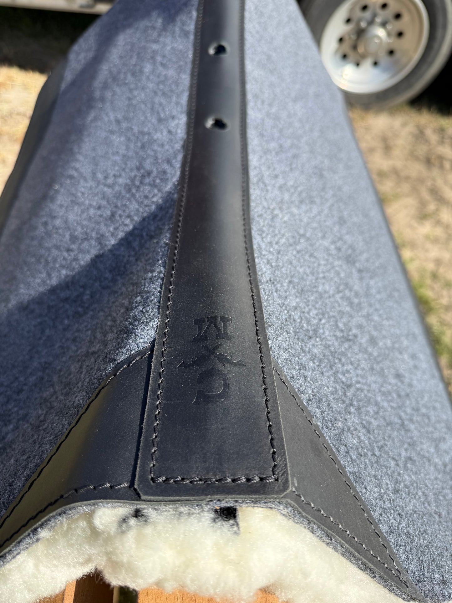 Team Roping Saddle Pad Gray with Black Leather and 3/4" Fleece