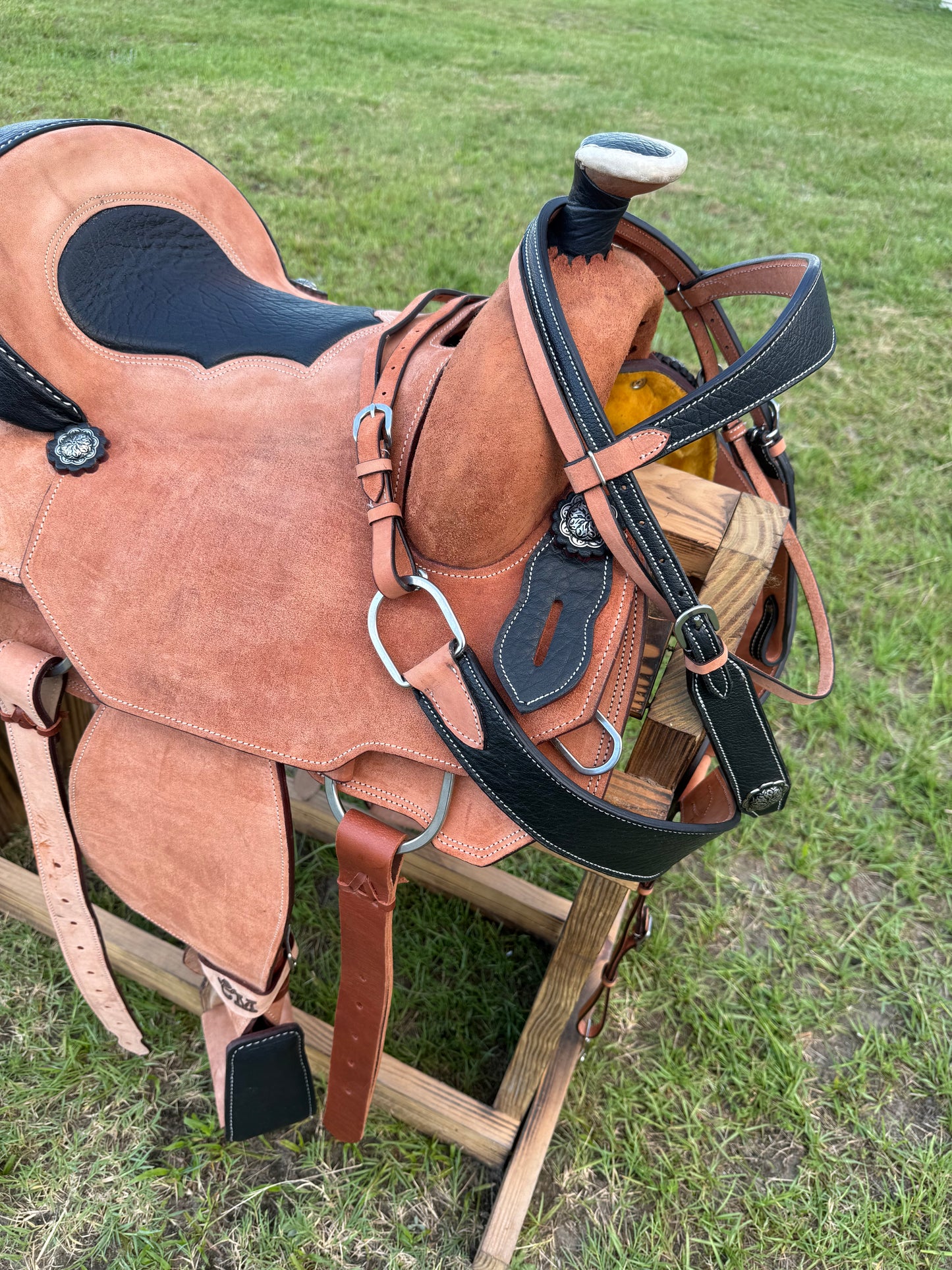 Premium Team Roping Saddle Package – Roughout Leather with Black Cayman Bicycle Seat & Matching Tack Set