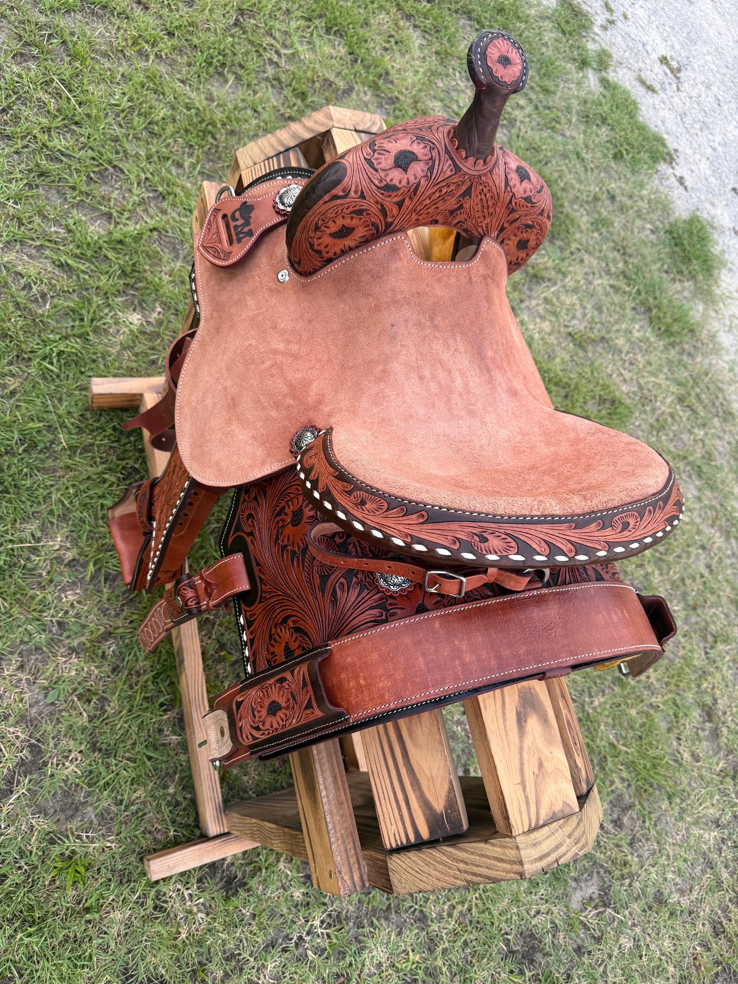 Half Tooled Barrel Saddle with Roughout Seat, Floral Tooling & White Buck Stitching