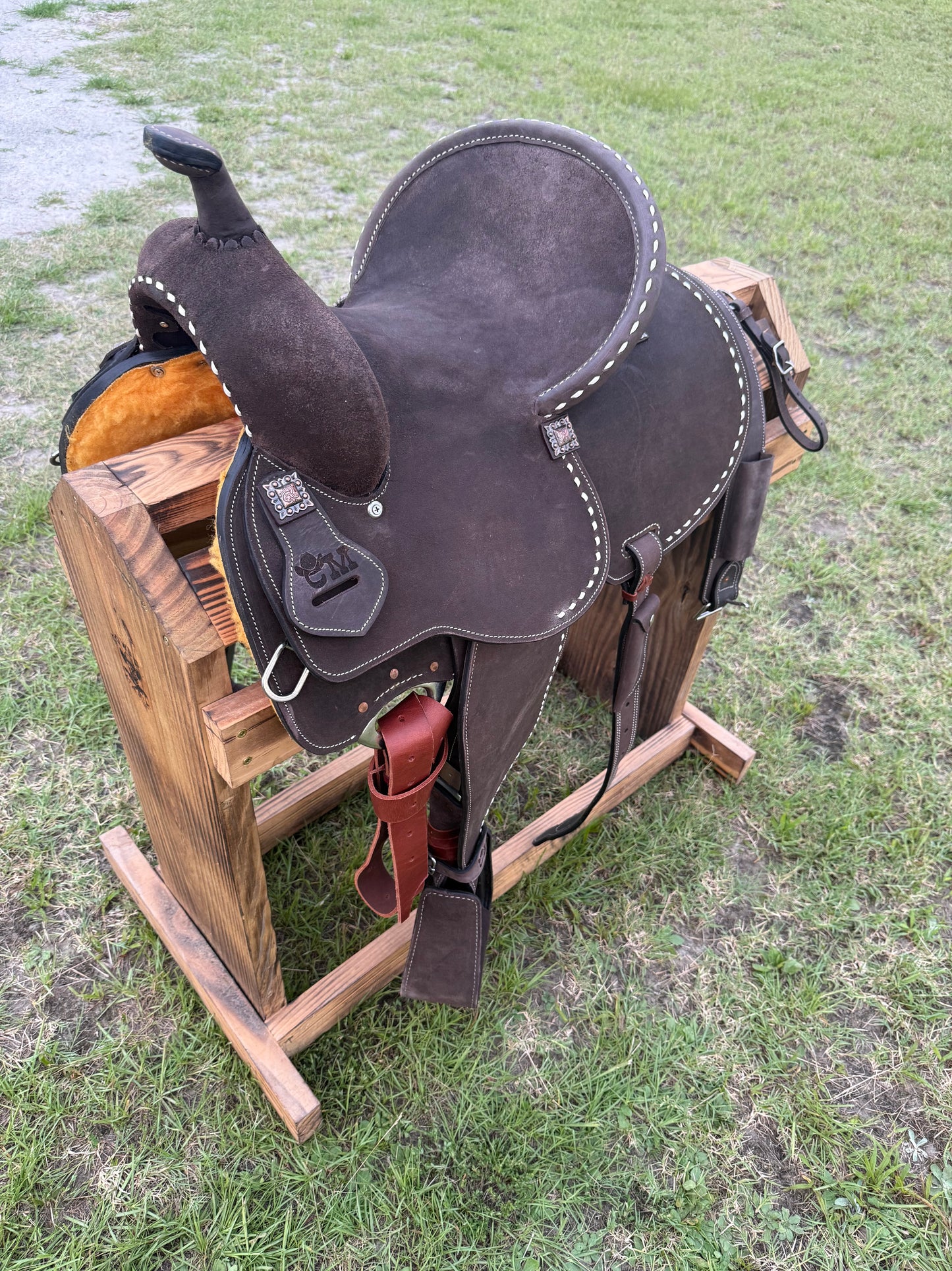 Chocolate Roughout Barrel Racing Saddle with White Buck Stitching & Back Cinch
