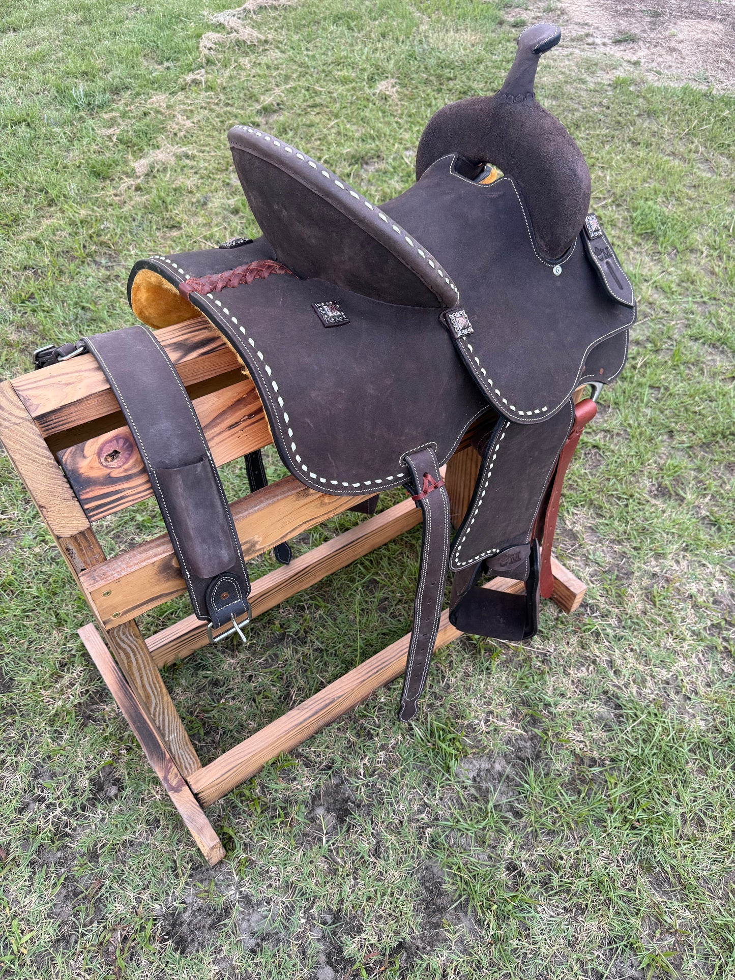 Chocolate Roughout Barrel Racing Saddle with White Buck Stitching & Back Cinch